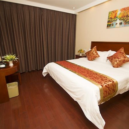 Greentree Inn Suzhou Xiangcheng District Wangting Zhanwang Business Hotel מראה חיצוני תמונה